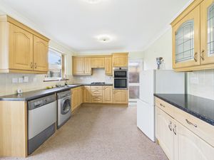 Kitchen- click for photo gallery